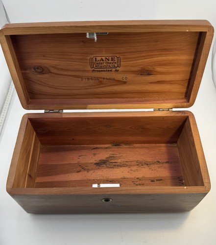 Vtg lane small cedar - cedar, trinket